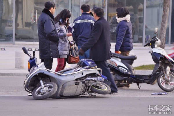 事故后一个举动 货车司机从无责变全责