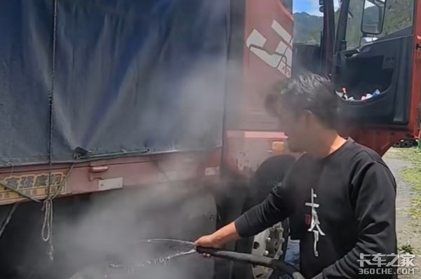 长下坡到底该咋跑?10年老司机亲自示范