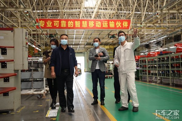 陪平凡英雄出征&nbsp;乘龙护航“中国力量”