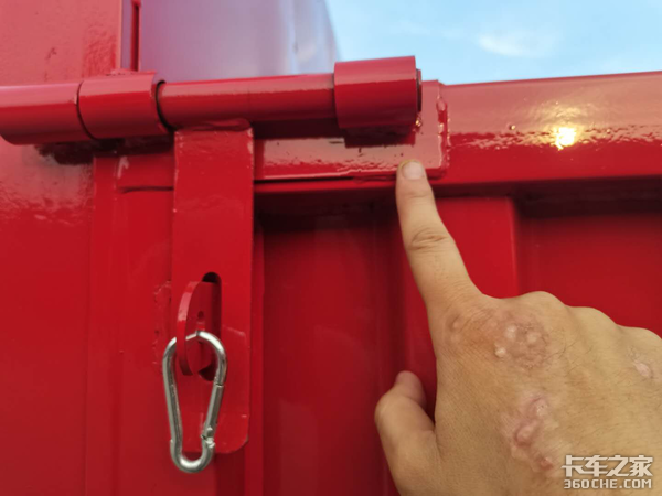 如何加固标箱侧翻半挂车常见的开焊点？