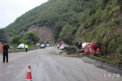 1个月3起车祸 为啥有人死亡有人是轻伤