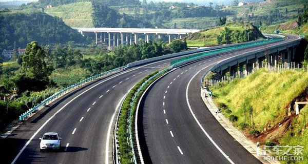 同省不同价&nbsp;扒一扒高速公路收费那些事