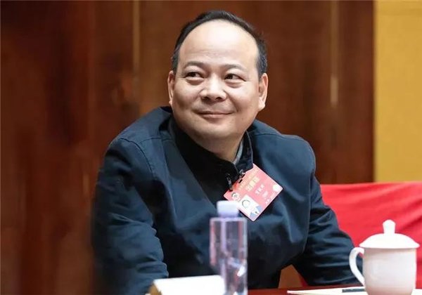 推进重卡电动化&nbsp;两会提案你支持哪个？