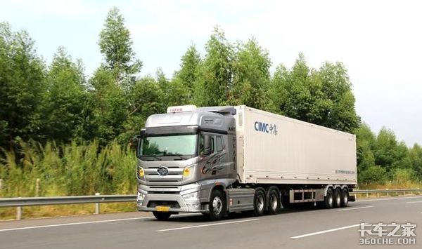 牵引车：一说费油就怪我！你去问问挂车