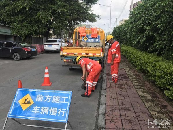 开市政车挣钱虽少&nbsp;但每天都能平安回家