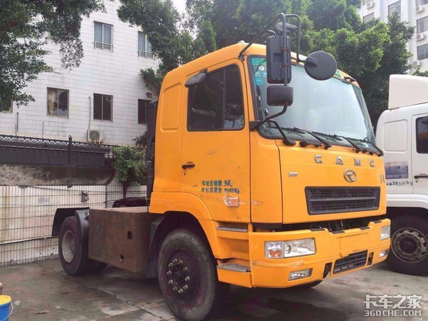 6X2双导牵引车被什么车型拉下了神坛？