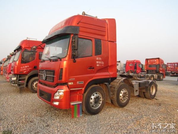 6X2双导牵引车被什么车型拉下了神坛？